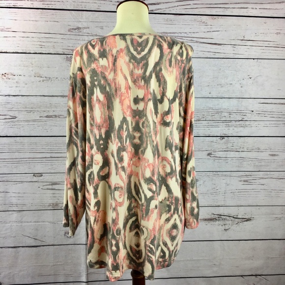 Chico's Tan w/dark gray and light coral design top - Picture 5 of 7